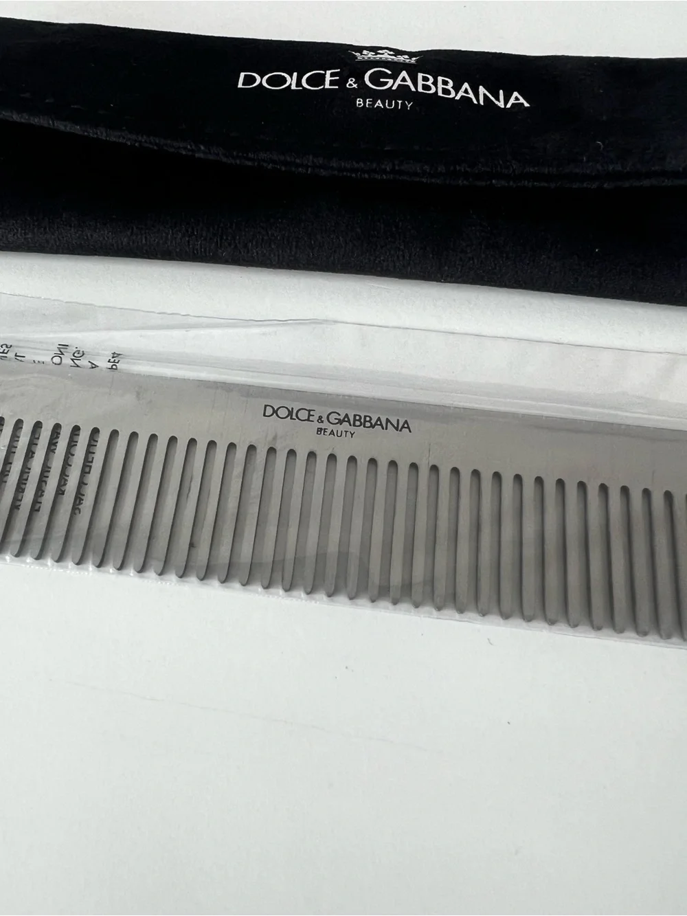 Dolce & Gabbana Silver Metal Men's Comb with Black Pouch